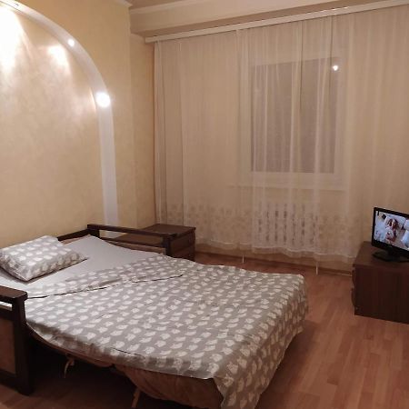 Двухкомнатная квартира с кухней студией Бровары. Экстерьер фото